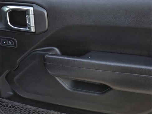 Used 2022 Jeep Wrangler Unlimited Sport image 8