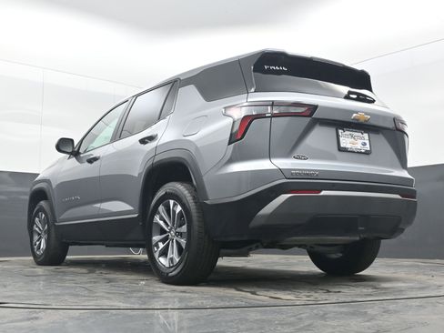 Used 2025 Chevrolet Equinox LT image 25
