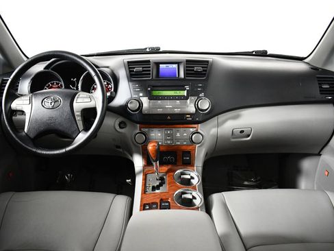 Used 2010 Toyota Highlander Limited image 15