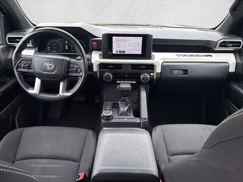 Certified 2024 Toyota Tacoma TRD Off-Road AWD/4WD image 19