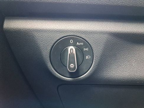 Used 2024 Volkswagen Jetta SE image 26