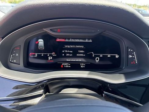 Used 2022 Audi Q7 3.0T Premium AWD/4WD image 18