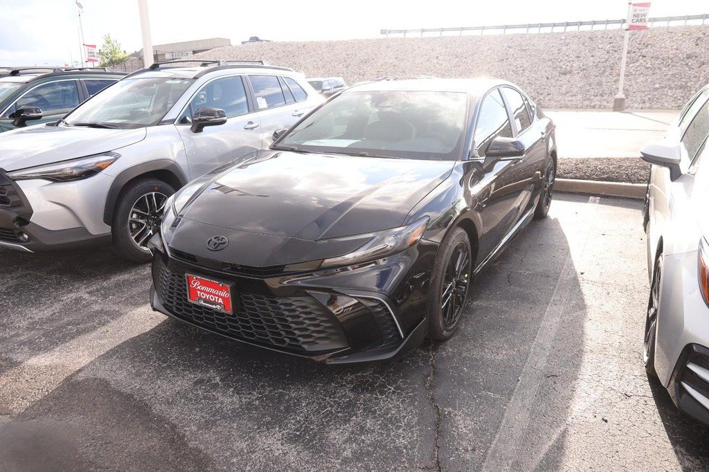 New 2026 Toyota Camry LE FWD image 1