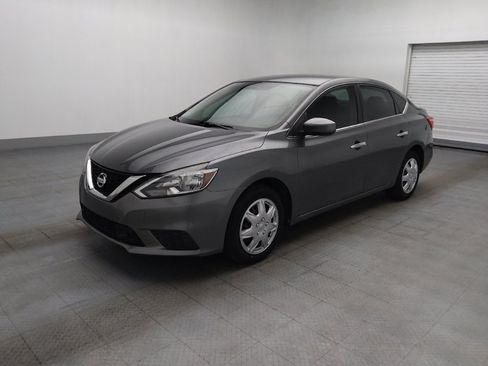 Used 2018 Nissan Sentra S FWD image 2