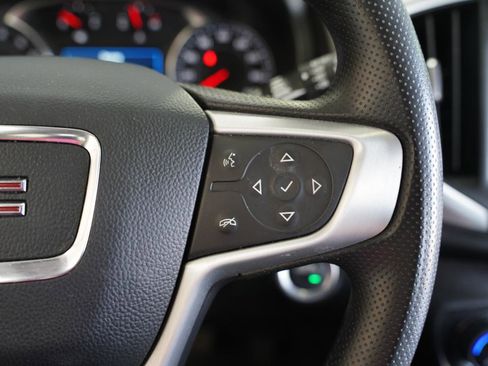 Used 2023 GMC Terrain SLE w/ Driver Convenience Package image 16