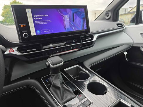 Certified 2026 Toyota Sienna XSE AWD/4WD image 36
