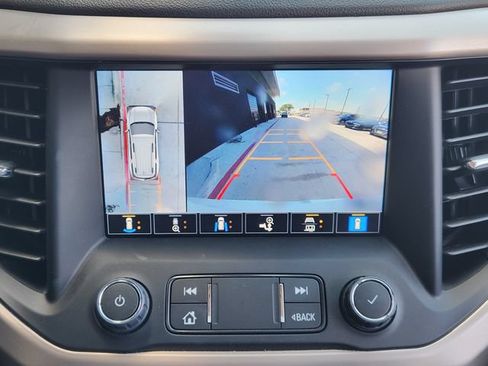 Certified 2023 GMC Acadia Denali w/ Denali Ultimate Package FWD image 13