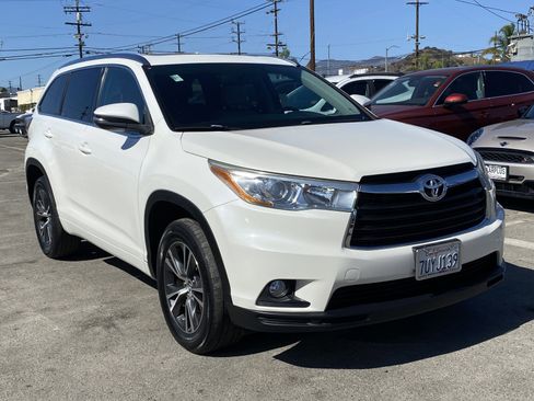 Used 2016 Toyota Highlander XLE image 5