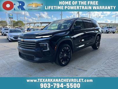 Used 2025 Chevrolet Traverse LT w/ Sun and Wheel Package