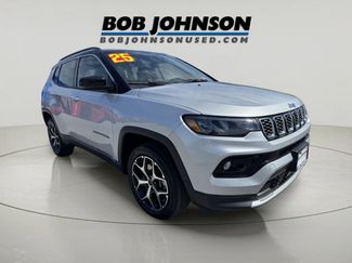 Used 2025 Jeep Compass Limited AWD/4WD video 1