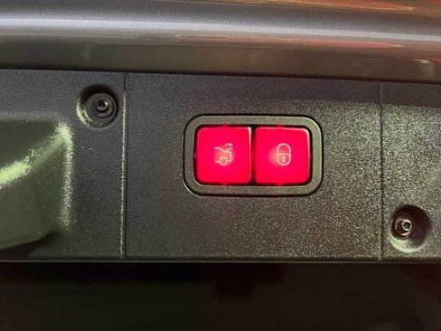 Used 2012 Mercedes-Benz S 63 AMG image 27