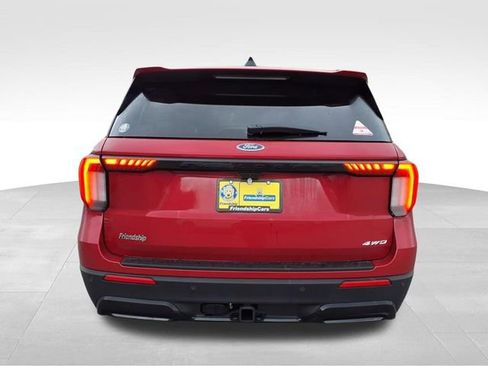 New 2026 Ford Explorer ST-Line w/ ST-Line Street Pack image 9