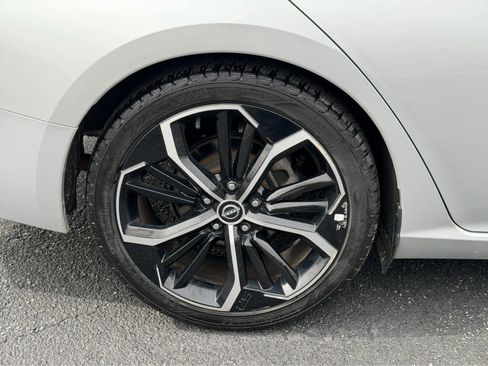 Used 2023 Nissan Altima 2.5 SR image 11