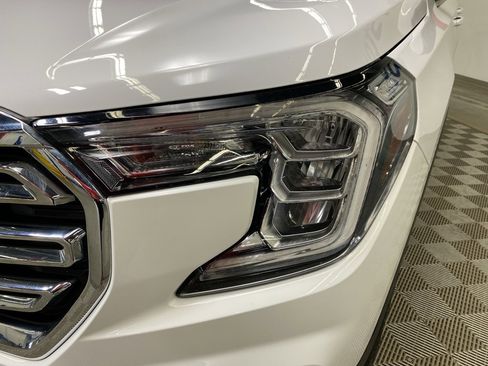 Used 2022 GMC Terrain SLT image 7