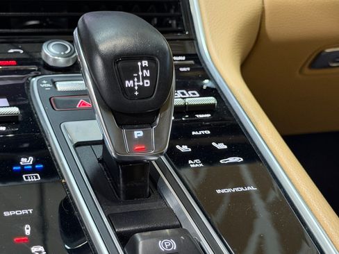 Used 2018 Porsche Panamera 4 AWD/4WD image 14