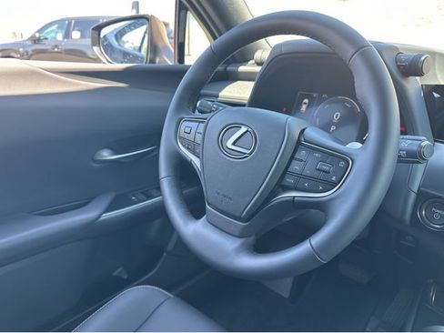 New 2026 Lexus UX 300h FWD image 8