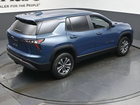 New 2026 Chevrolet Equinox LT w/ Safety and Technology Package FWD image 18