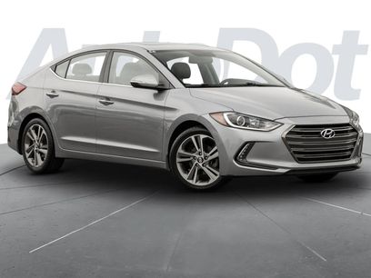 Used 2017 Hyundai Elantra Limited w/ Limited Tech Package 04