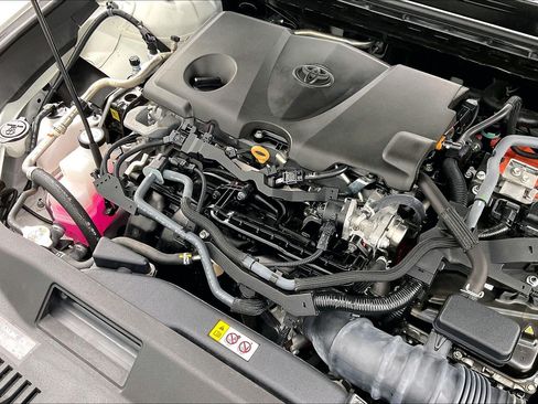 Used 2025 Toyota Camry LE FWD image 35