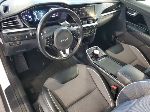 Certified 2022 Kia Niro EX w/ Cold Weather Package image 14