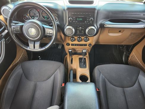 Used 2013 Jeep Wrangler Unlimited Sahara AWD/4WD image 24
