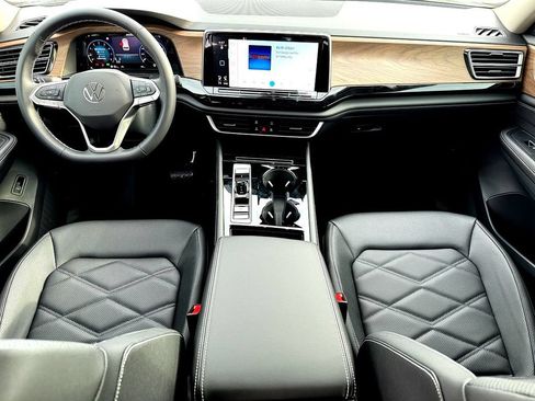New 2026 Volkswagen Atlas SE FWD image 18