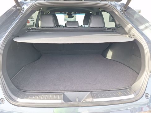 Used 2022 Toyota Venza XLE image 37