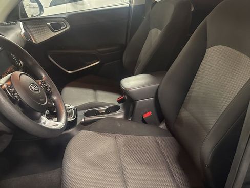 Used 2020 Kia Soul LX image 7