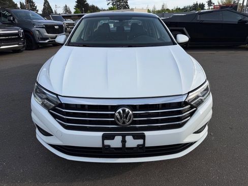 Used 2021 Volkswagen Jetta SE FWD image 11