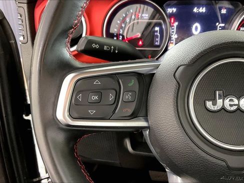 Used 2018 Jeep Wrangler Unlimited Rubicon AWD/4WD image 25