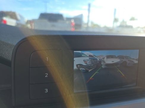 Used 2022 Ford Escape S image 10