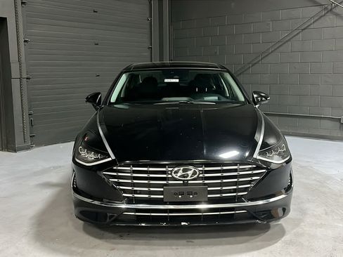Used 2023 Hyundai Sonata Limited FWD image 2