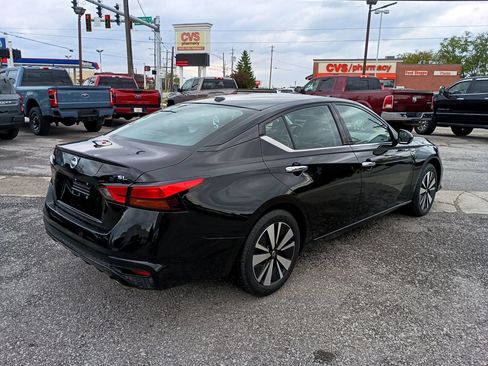 Used 2020 Nissan Altima 2.5 SL FWD image 3