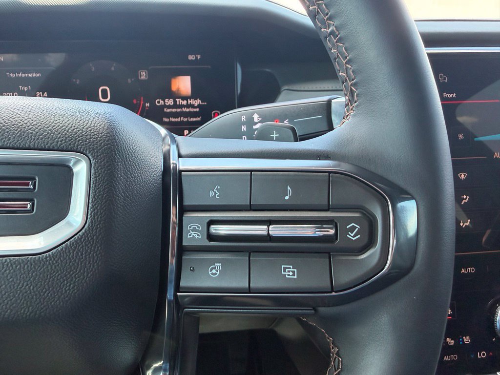 Used 2026 GMC Acadia AT4 w/ Luxury Package AWD/4WD image 33