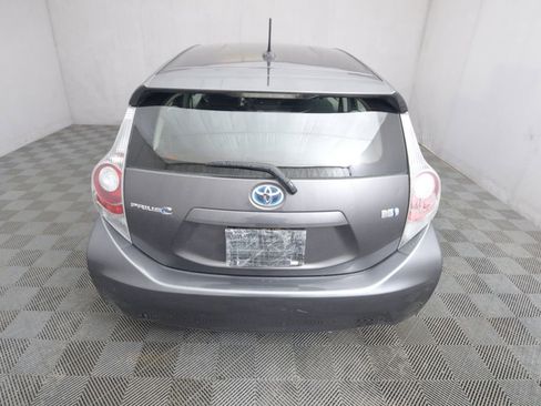 Used 2014 Toyota Prius C Four image 6