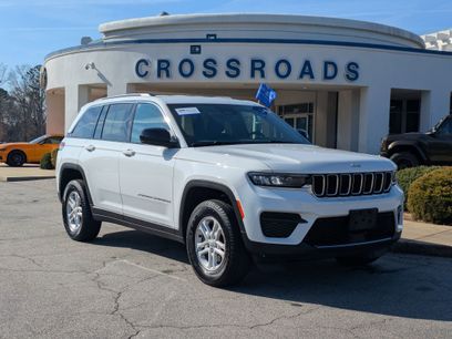 Used 2025 Jeep Grand Cherokee Laredo w/ Luxury Tech Group I
