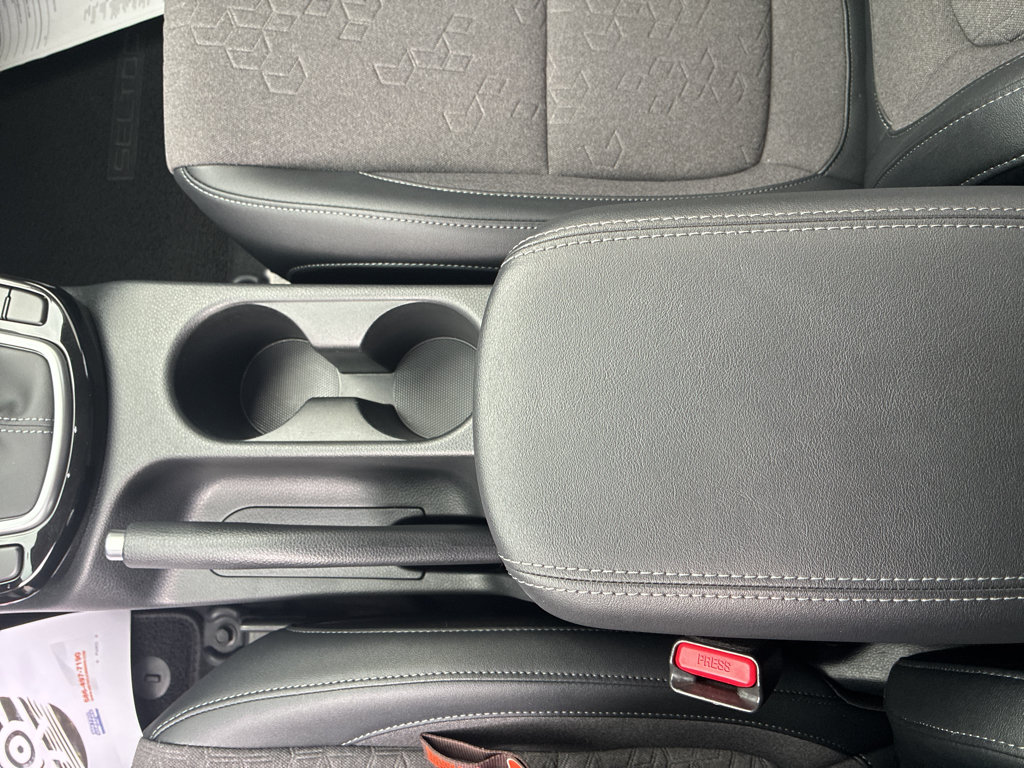 Used 2026 Kia Seltos S FWD image 16