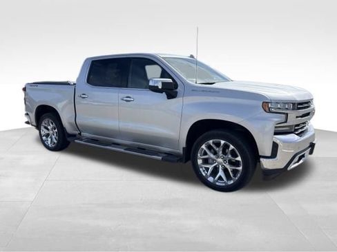 Used 2020 Chevrolet Silverado 1500 LTZ w/ LTZ Premium Package AWD/4WD image 7