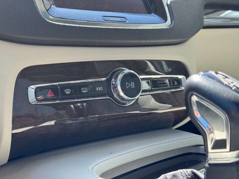 Used 2016 Volvo XC90 T6 Momentum w/ Protection Package Plus AWD/4WD image 45