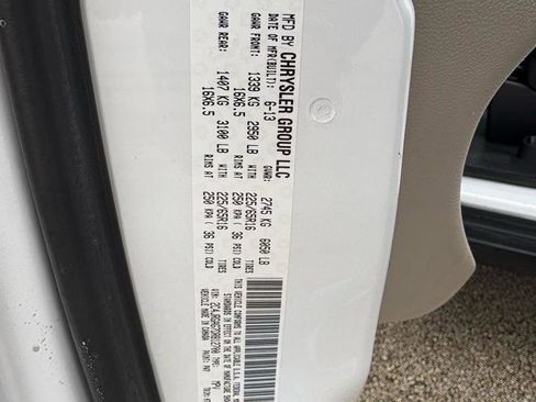 Used 2013 RAM C/V Tradesman image 21