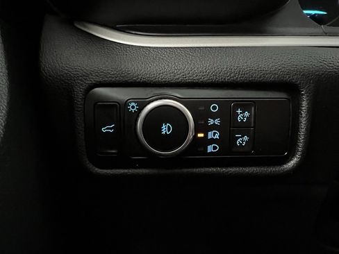 Used 2024 Ford Explorer XLT w/ Equipment Group 202A image 34