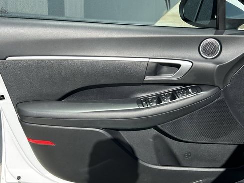 Used 2025 Hyundai Sonata SE image 10