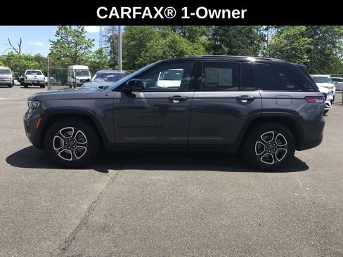 Used 2022 Jeep Grand Cherokee Trailhawk AWD/4WD image 2