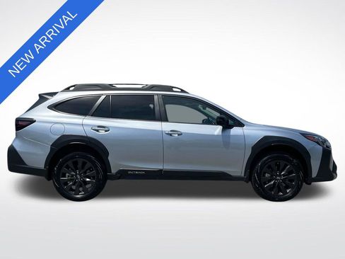 Used 2025 Subaru Outback Onyx Edition XT w/ Popular Package #2 AWD/4WD image 2