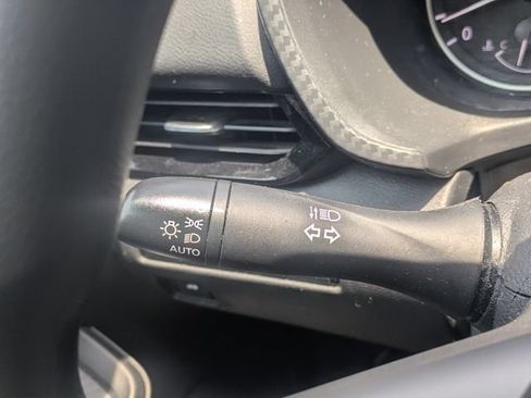 Used 2024 Nissan Sentra SV FWD image 36