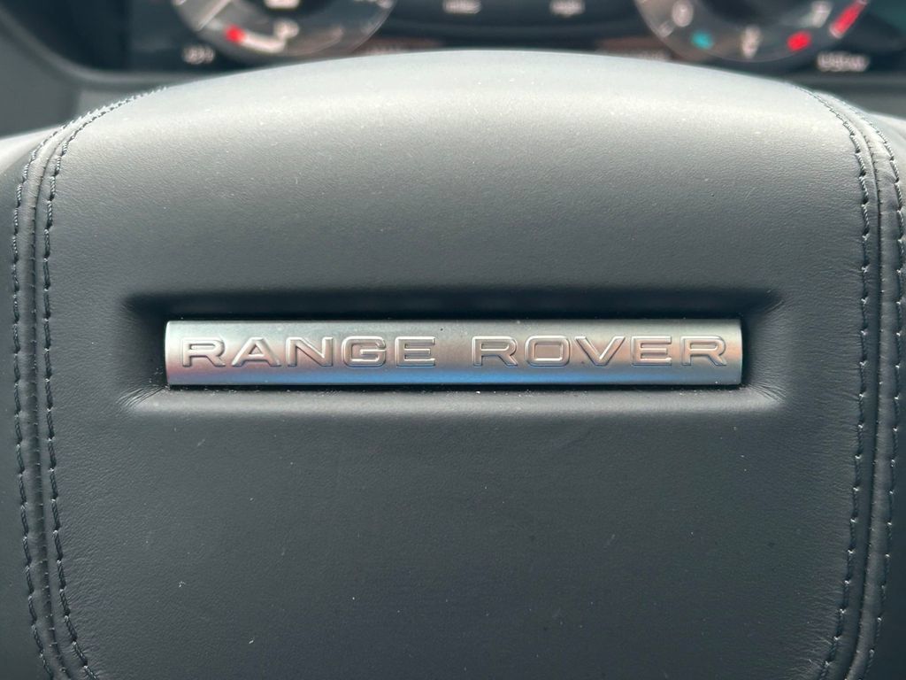 Used 2025 Land Rover Range Rover Velar Dynamic SE AWD/4WD image 38