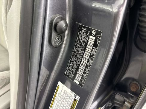 Used 2012 Toyota Corolla L FWD image 27