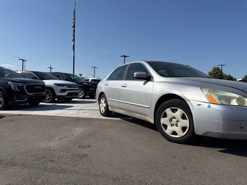 Used 2005 Honda Accord LX image 3