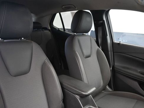 Used 2022 Buick Encore GX Select FWD image 11
