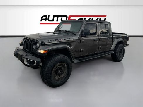 Used 2023 Jeep Gladiator Sport AWD/4WD image 3